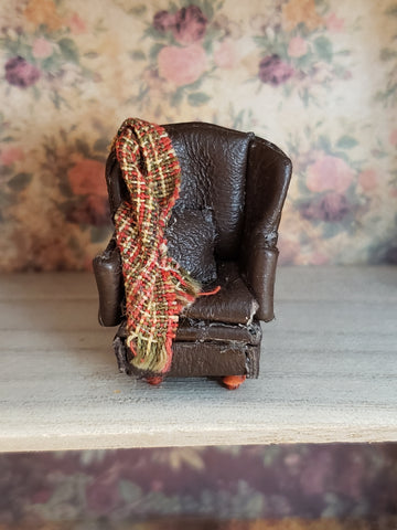 Cozy Leather Armchair 1:48